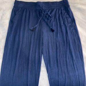 Navy blue Stars Above Capri pants